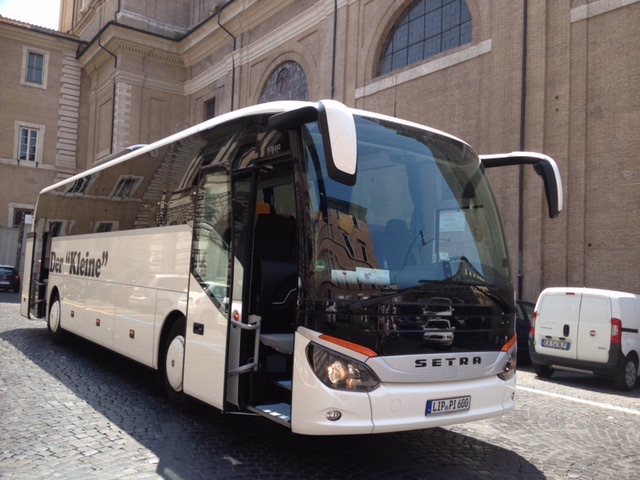 Reisebus von Kleine Busreisen unterwegs